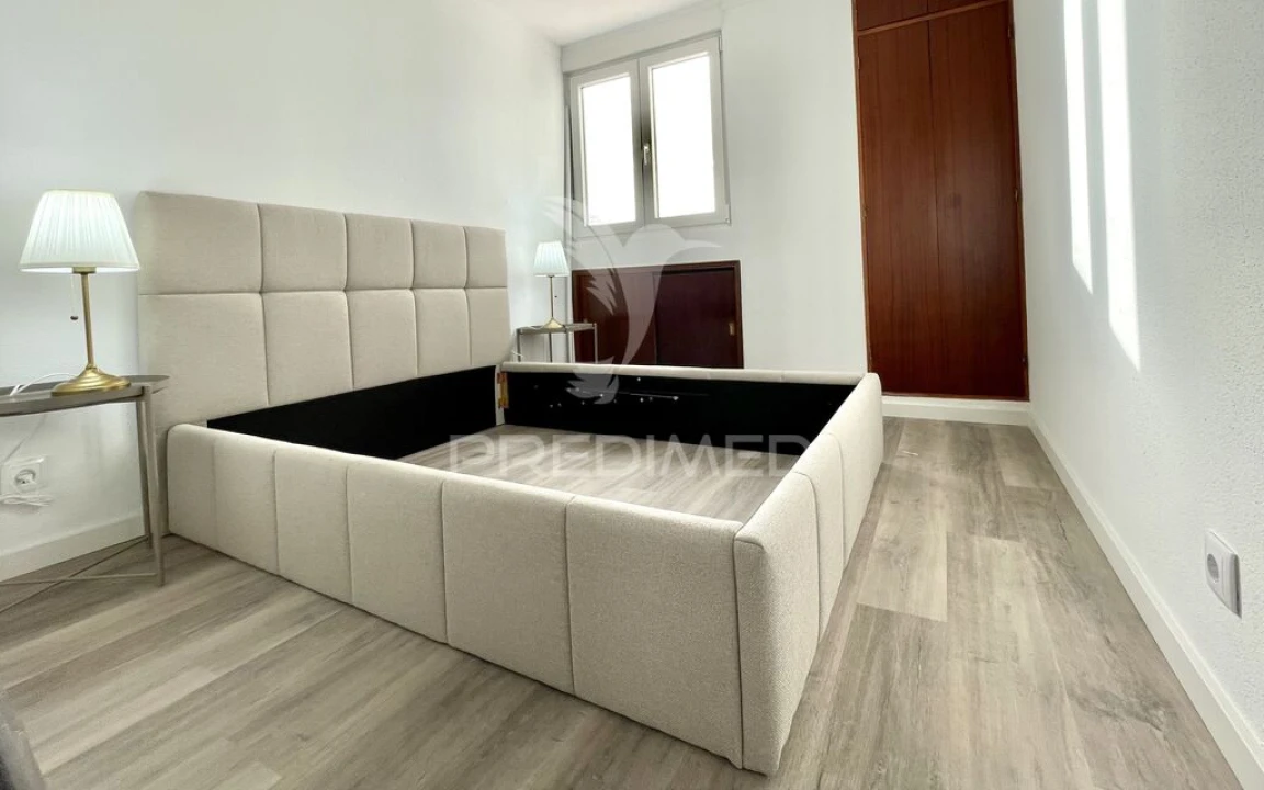 Apartamento T2 para Venda em Quarteira Foto 5