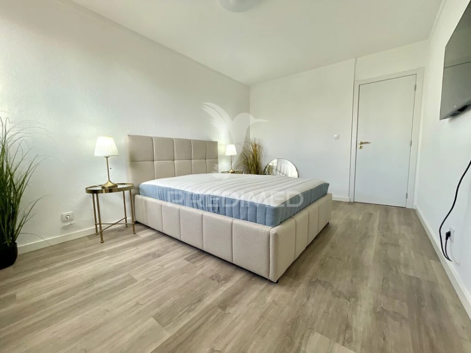 Apartamento T2 para Venda em Quarteira Foto 1