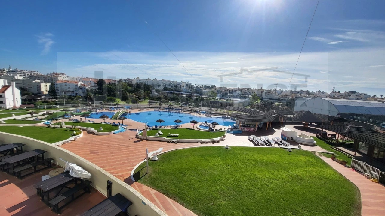 Apartamento T1 para Venda em Albufeira e Olhos de Água Foto 24