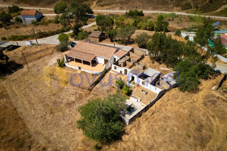 Moradia T3 para Venda em São Bartolomeu de Messines Foto 2