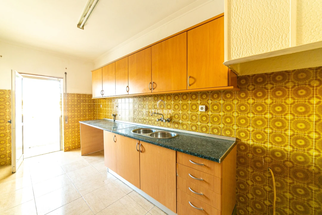 Apartamento T4 para Arrendamento em Assunção, Ajuda, Salvador e Santo Ildefonso Foto 10