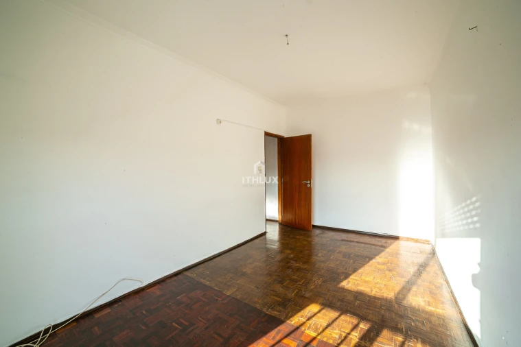Apartamento T4 para Arrendamento em Assunção, Ajuda, Salvador e Santo Ildefonso Foto 16