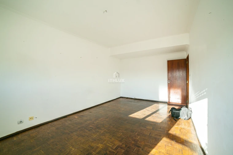 Apartamento T4 para Arrendamento em Assunção, Ajuda, Salvador e Santo Ildefonso Foto 14