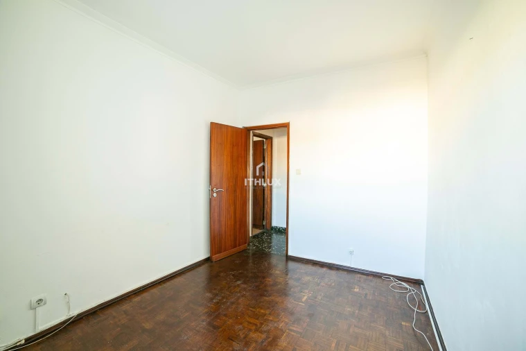 Apartamento T4 para Arrendamento em Assunção, Ajuda, Salvador e Santo Ildefonso Foto 8