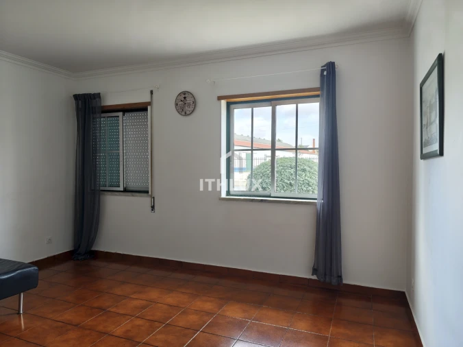 Apartamento T2 para Venda em Ermidas-Sado Foto 4