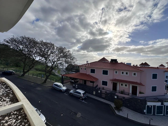 Apartamento T3 para Venda em Caniço Foto 5