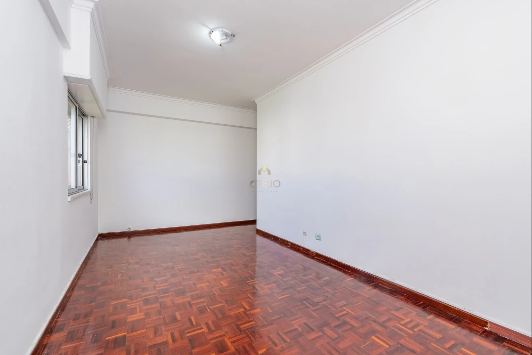 Apartamento T2 para Venda em Santa Iria de Azoia, São João da Talha e Bobadela Foto 16