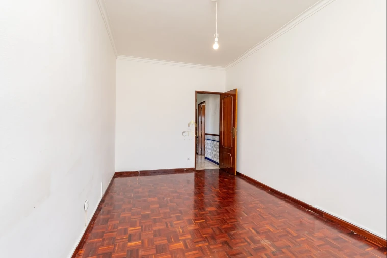 Apartamento T2 para Venda em Santa Iria de Azoia, São João da Talha e Bobadela Foto 13