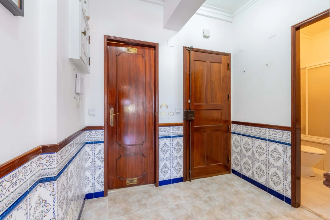 Apartamento T2 para Venda em Santa Iria de Azoia, São João da Talha e Bobadela Foto 24