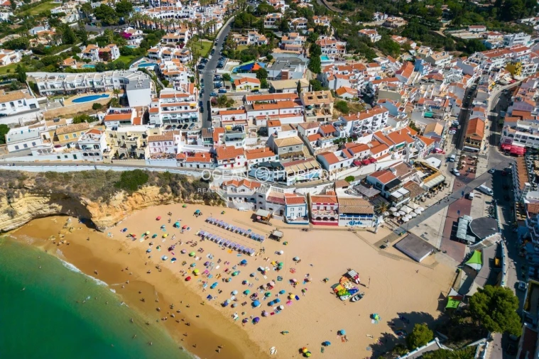 Moradia T4 para Venda em Lagoa e Carvoeiro Foto 4