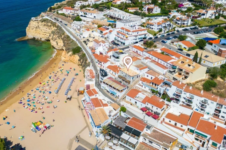 Moradia T4 para Venda em Lagoa e Carvoeiro Foto 2