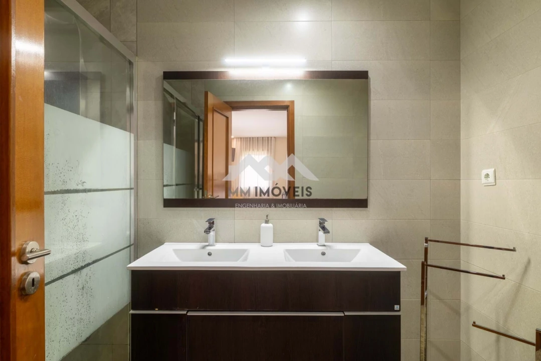 Apartamento T3 para Venda em Aguas Santas Foto 24