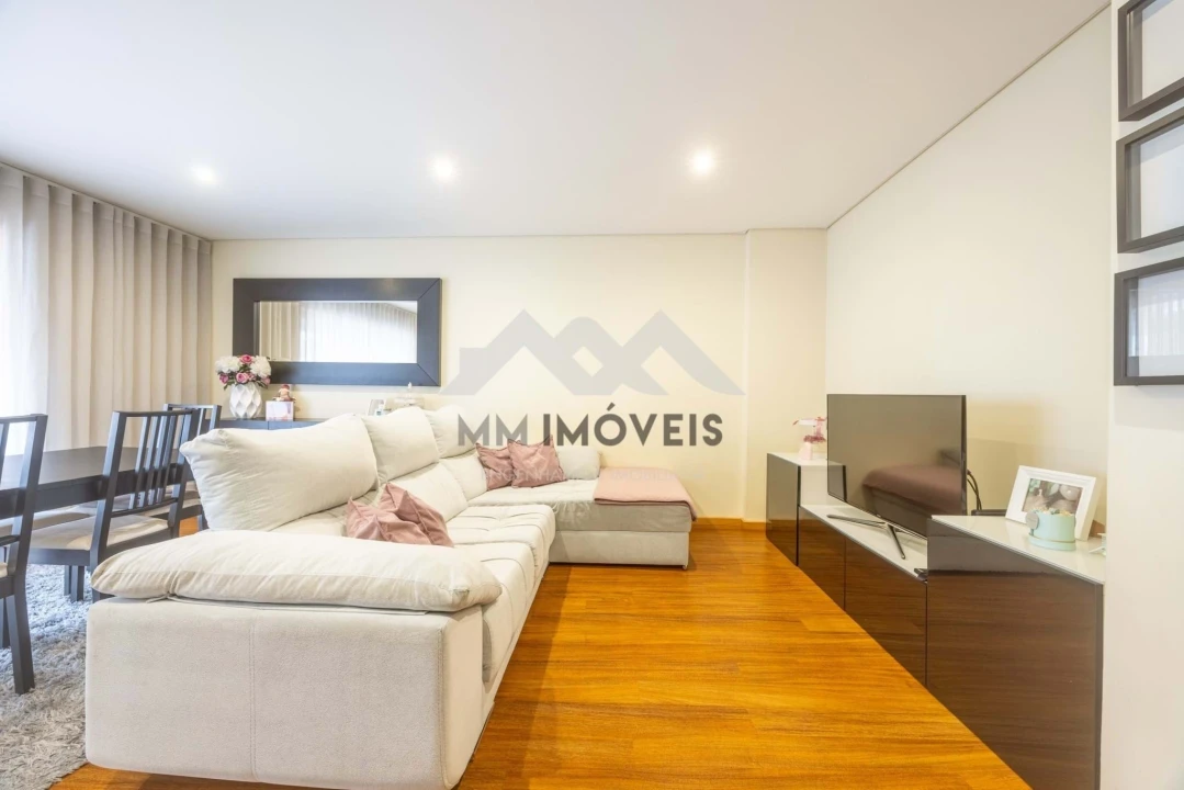 Apartamento T2 para Venda em Rio Tinto Foto 33