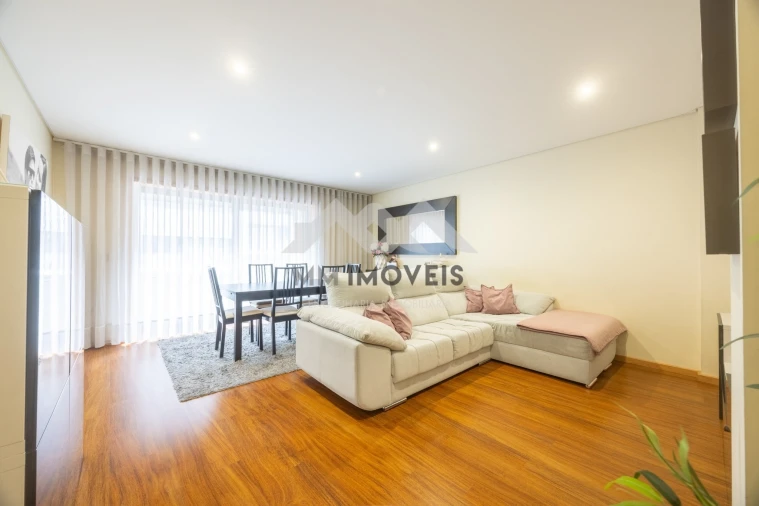 Apartamento T2 para Venda em Rio Tinto Foto 14