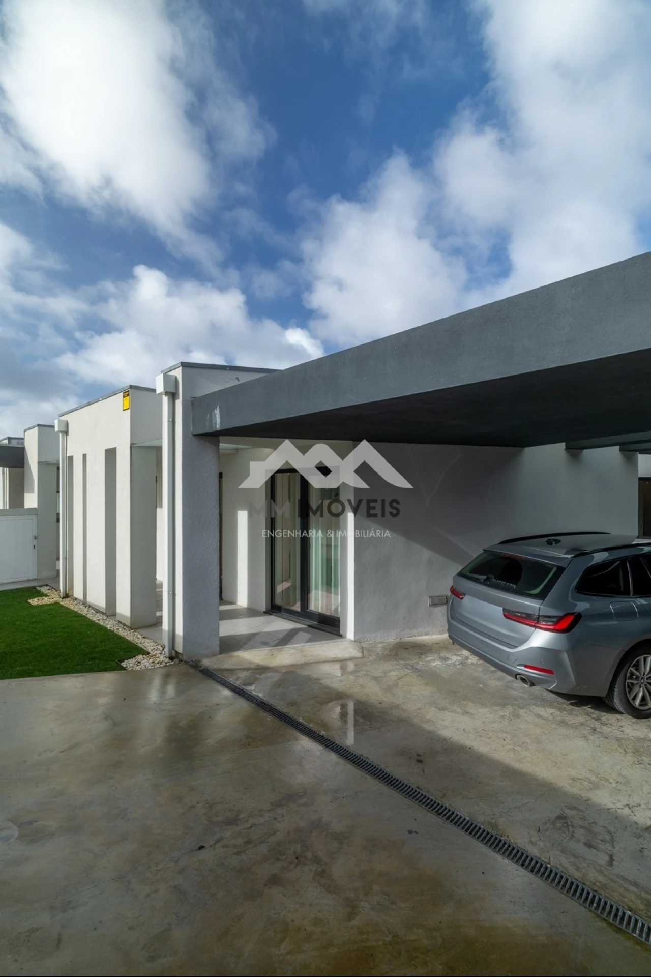 Moradia T4 para Venda em Milheiros Foto 47