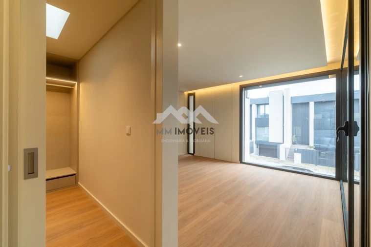 Moradia T3 para Venda em Fânzeres e São Pedro da Cova Foto 15