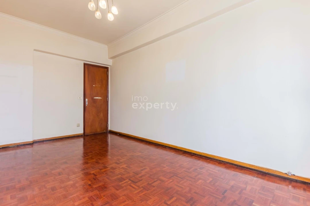 Apartamento T3 para Venda em Almada, Cova da Piedade, Pragal e Cacilhas Foto 5