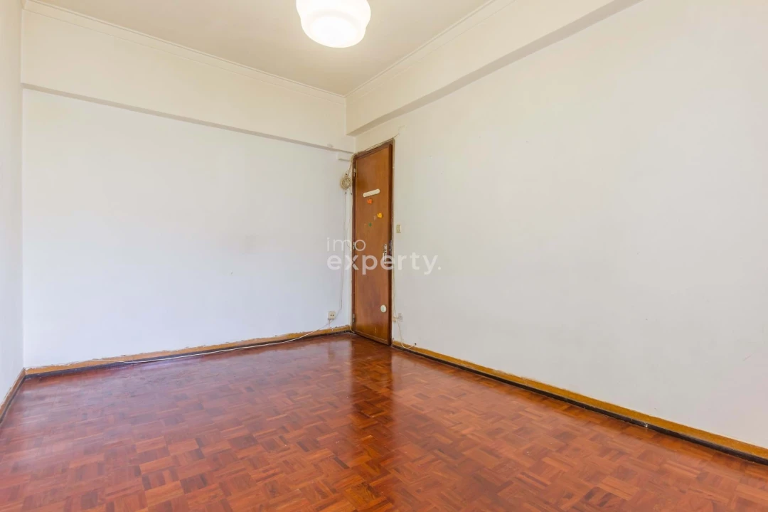 Apartamento T3 para Venda em Almada, Cova da Piedade, Pragal e Cacilhas Foto 9