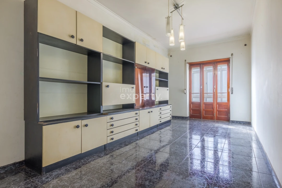 Apartamento T3 para Venda em Almada, Cova da Piedade, Pragal e Cacilhas Foto 2
