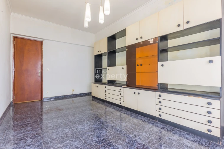 Apartamento T3 para Venda em Almada, Cova da Piedade, Pragal e Cacilhas Foto 6