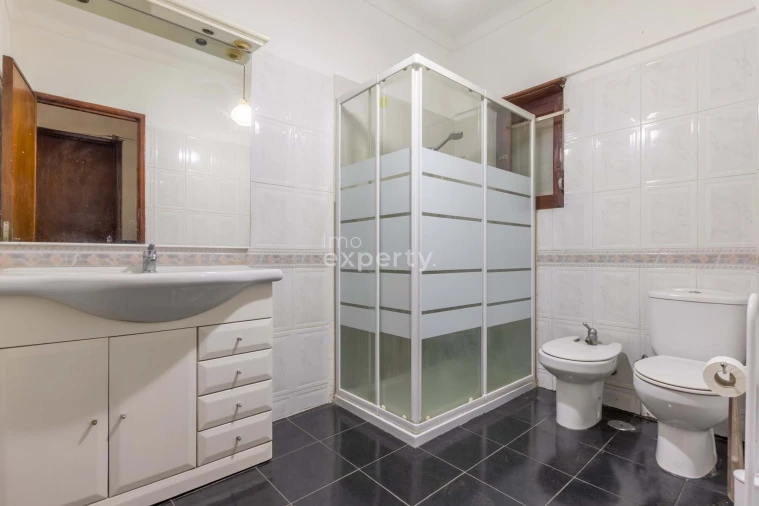 Apartamento T3 para Venda em Almada, Cova da Piedade, Pragal e Cacilhas Foto 7