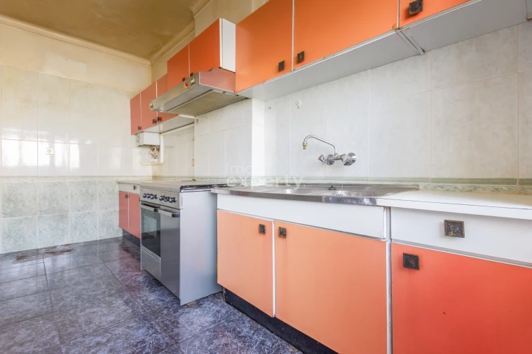 Apartamento T3 para Venda em Almada, Cova da Piedade, Pragal e Cacilhas Foto 15