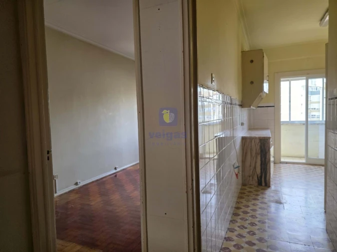 Apartamento T2 para Venda em Benfica Foto 10