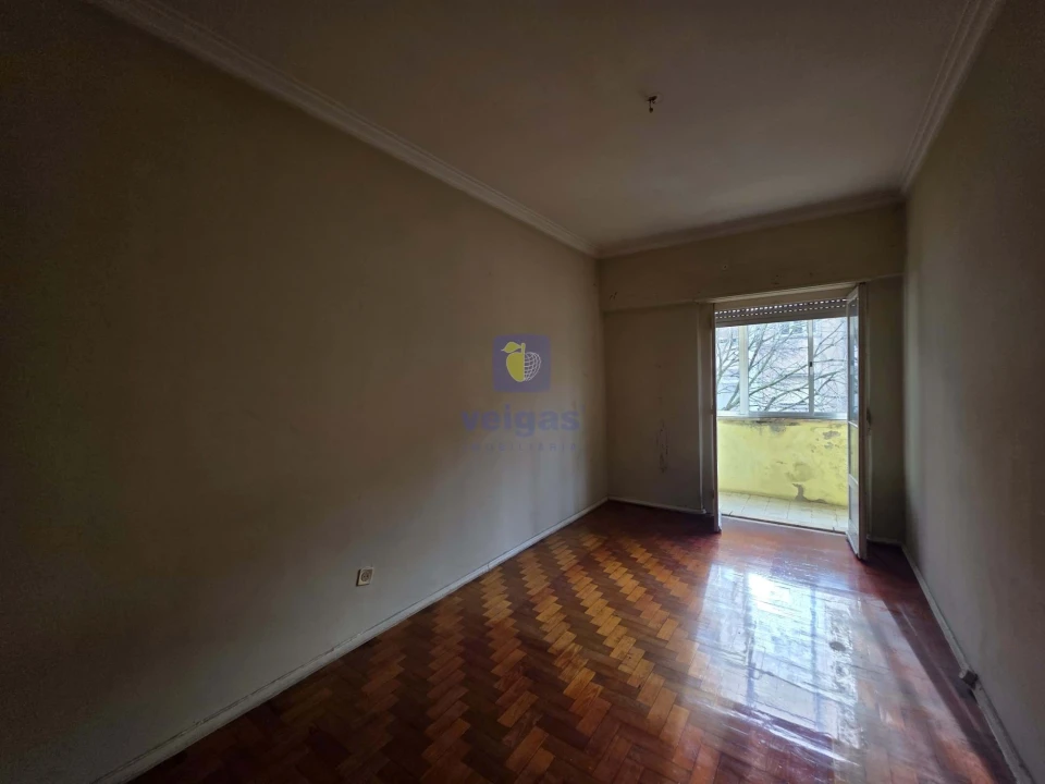Apartamento T2 para Venda em Benfica Foto 4