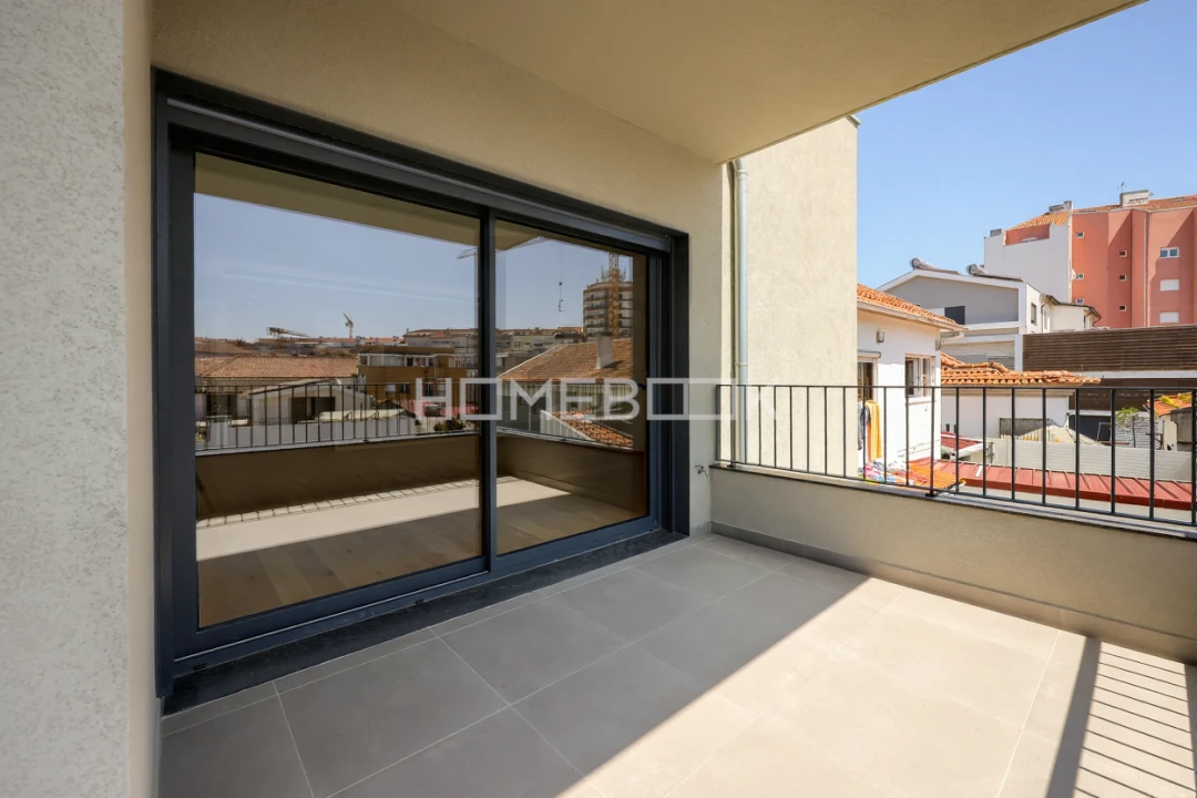 Apartamento T3 para Venda em Glória e Vera Cruz Foto 38