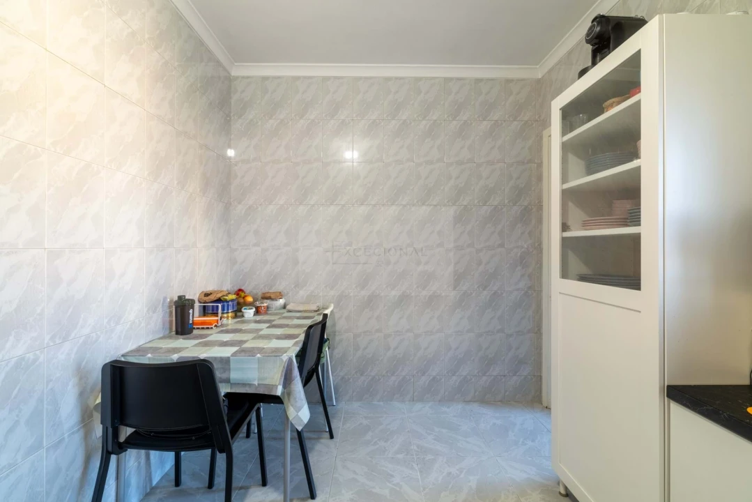 Apartamento T2 para Venda em Rio Tinto Foto 11