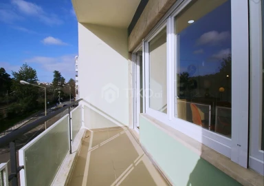 Apartamento T3 para Venda em Benfica