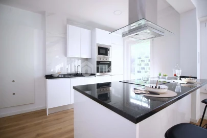 Apartamento T3 para Venda em Benfica