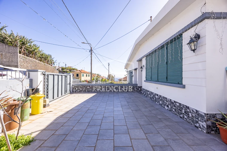 Moradia T4 para Venda em São Roque Foto 3