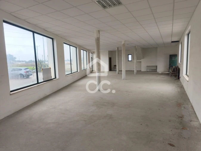 Prédio para Venda em Salvaterra de Magos e Foros de Salvaterra Foto 13