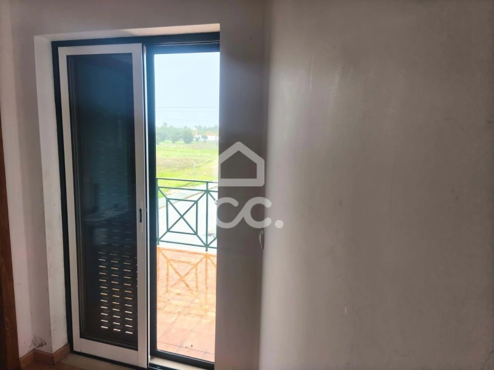 Prédio para Venda em Salvaterra de Magos e Foros de Salvaterra Foto 18