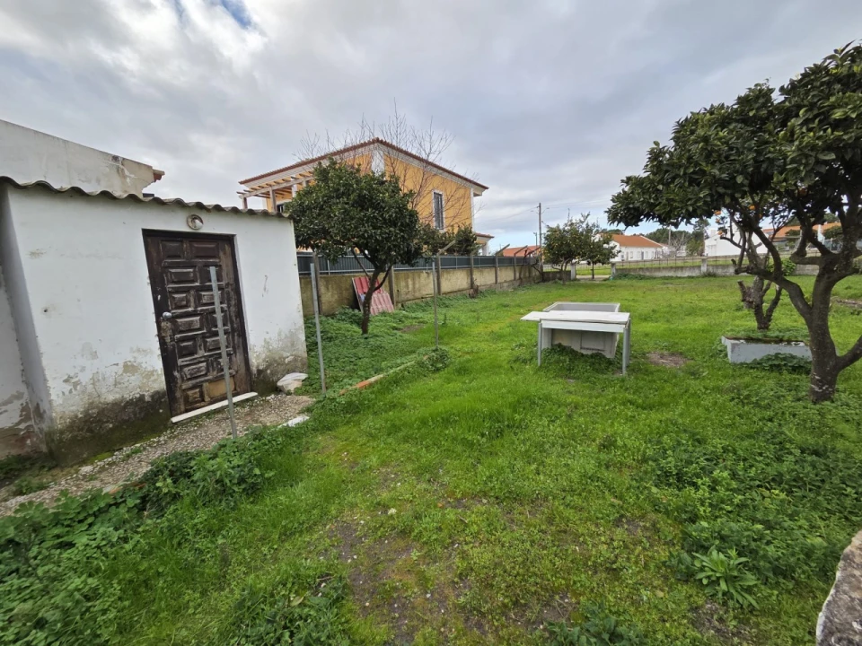 Terreno para Venda em Santo Antonio da Charneca Foto 4