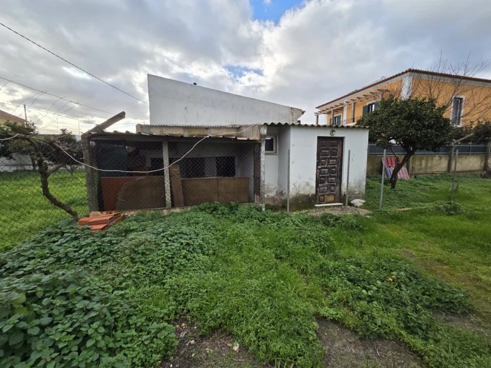 Terreno para Venda em Santo Antonio da Charneca Foto 5