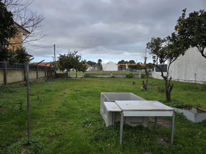 Terreno para Venda em Santo Antonio da Charneca
