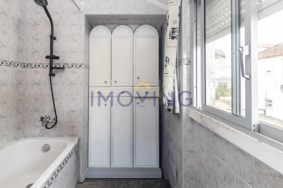 Apartamento T1 para Venda em Pontinha e Famões Foto 10