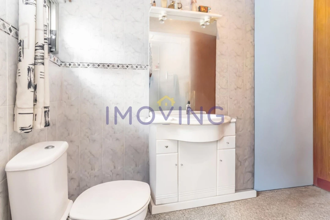 Apartamento T1 para Venda em Pontinha e Famões Foto 11