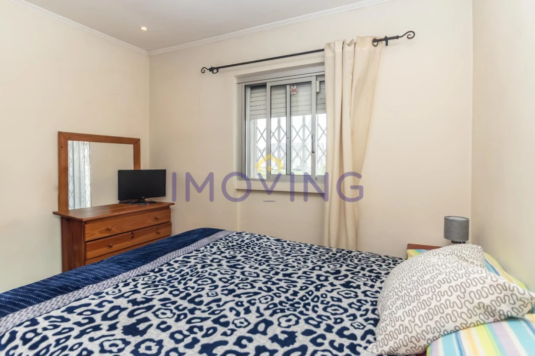 Apartamento T1 para Venda em Pontinha e Famões Foto 14