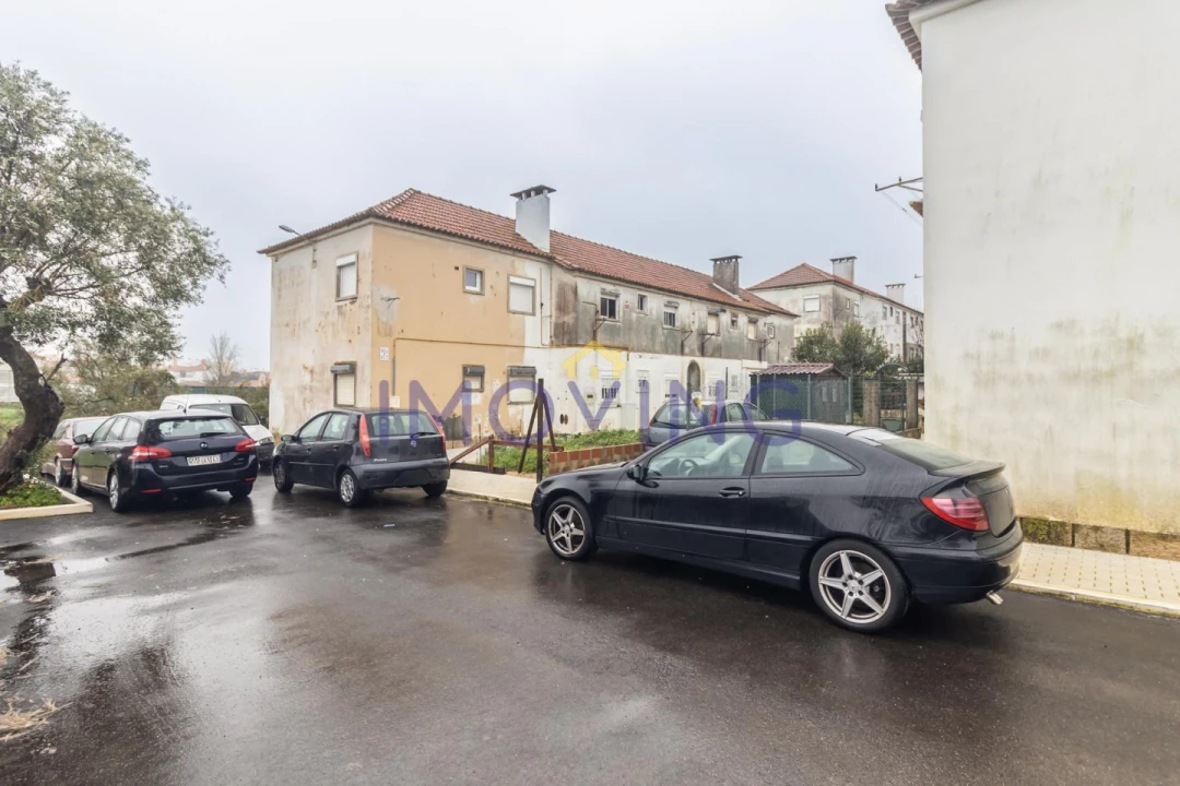 Apartamento T1 para Venda em Pontinha e Famões Foto 21