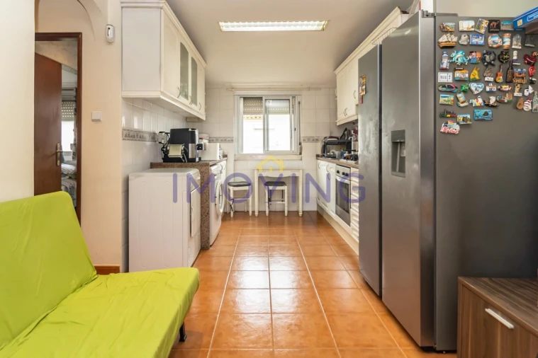 Apartamento T1 para Venda em Pontinha e Famões Foto 3