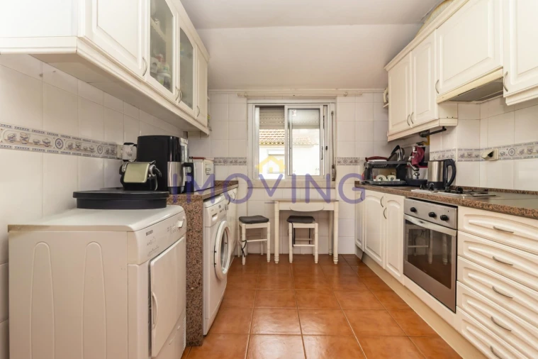 Apartamento T1 para Venda em Pontinha e Famões Foto 4