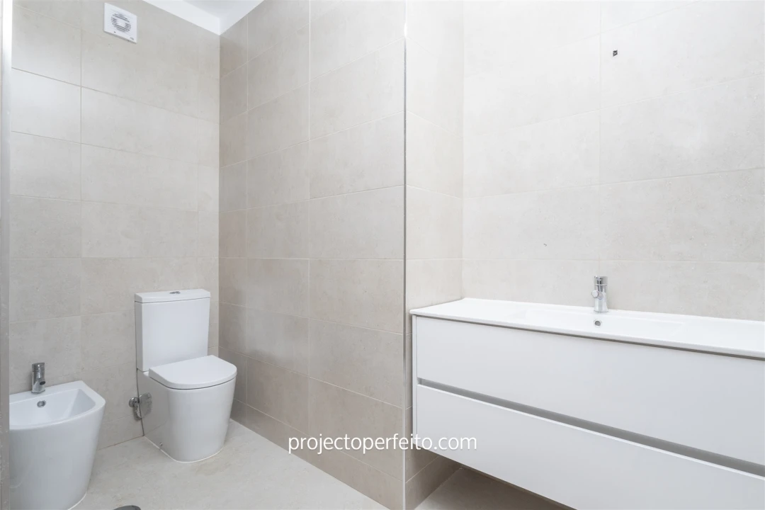 Apartamento T3 para Arrendamento em Espinho Foto 11