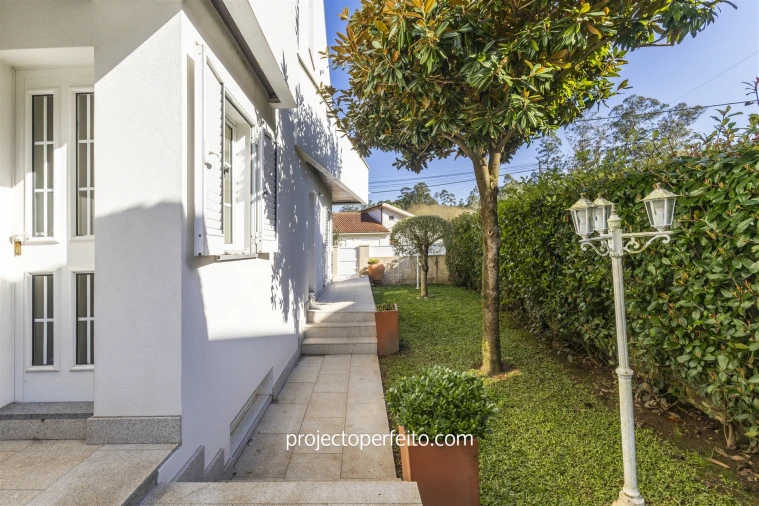 Moradia T4 para Venda em Anta e Guetim Foto 3