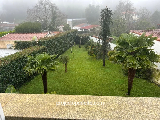 Moradia T4 para Venda em Anta e Guetim Foto 1