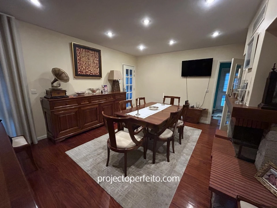 Moradia T4 para Venda em Anta e Guetim Foto 7