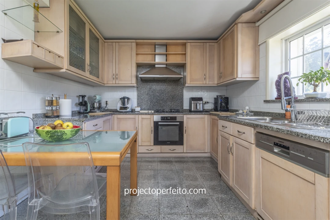 Moradia T4 para Venda em Anta e Guetim Foto 11