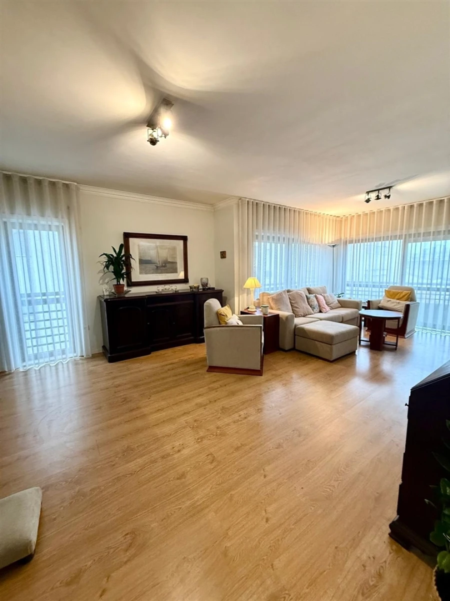 Apartamento T4 para Venda em Matosinhos e Leça da Palmeira Foto 2